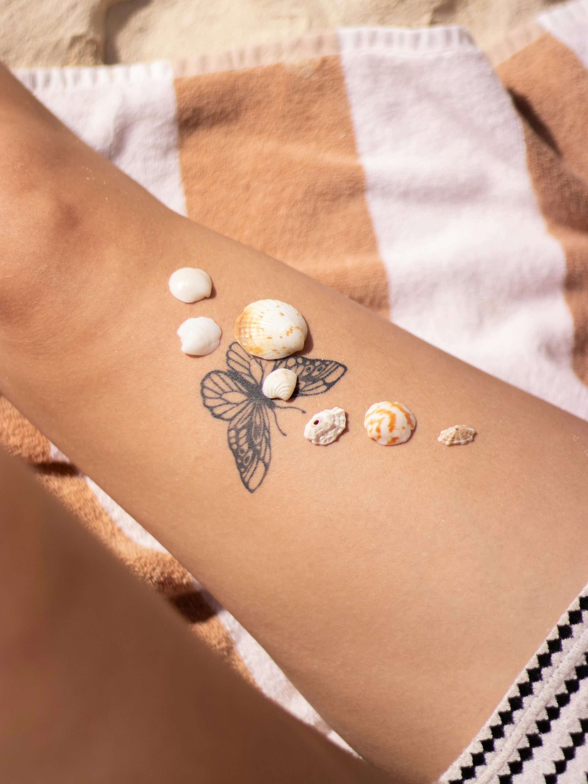 Tatouage papillon : idées, signification et conseils